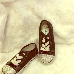Sparkle & Sassy Blinging Sneakers Size 9 NWT
